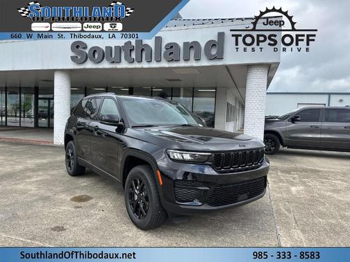2025 Jeep Grand Cherokee Laredo