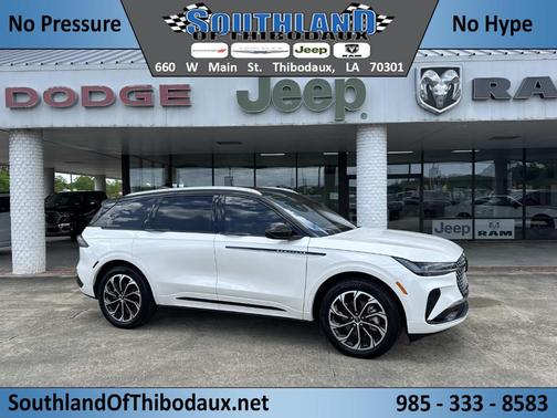 2025 Lincoln Nautilus Reserve