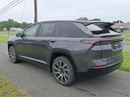 2025 Jeep Wagoneer S Limited