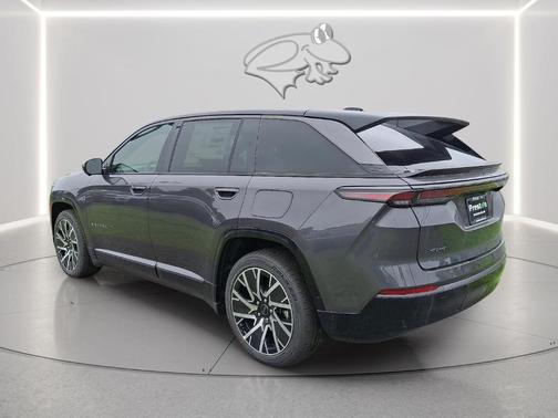 Metallic 2025 Jeep Wagoneer S Limited