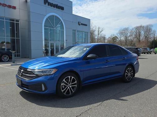 Rising Blue Metallic 2024 Volkswagen Jetta 1.5T Sport