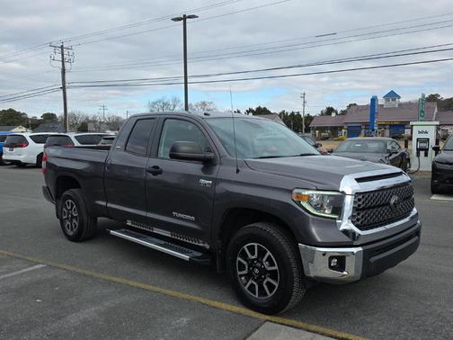 2018 Toyota Tundra SR5