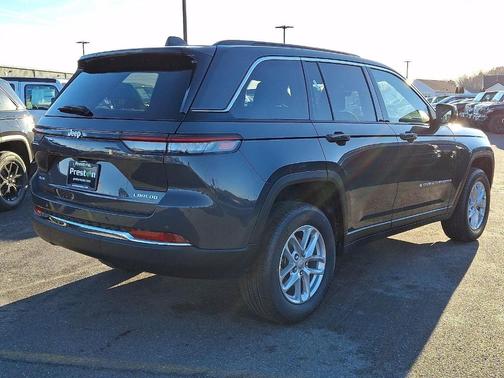 2025 Jeep Grand Cherokee Laredo X