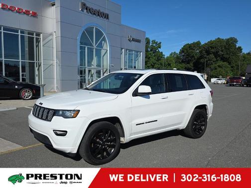 Bright White Clearcoat 2018 Jeep Grand Cherokee Altitude