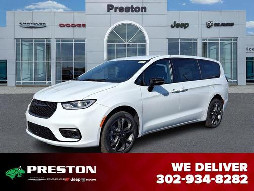 2026 Chrysler Pacifica Select