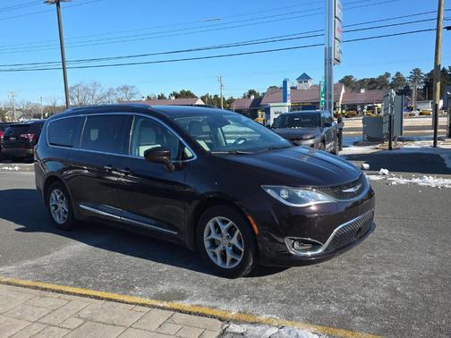 2019 Chrysler Pacifica Touring-L Plus