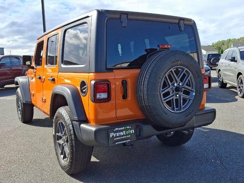2025 Jeep Wrangler Sport
