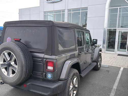 2022 Jeep Wrangler Unlimited Sahara