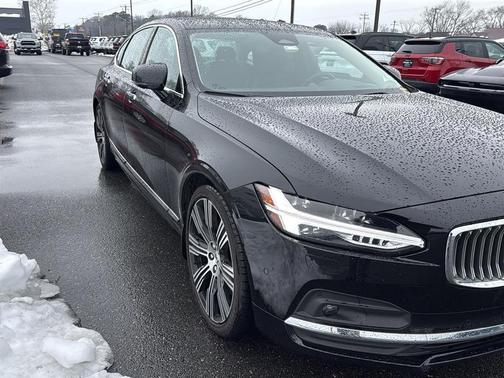 2022 Volvo S90 B6 Inscription