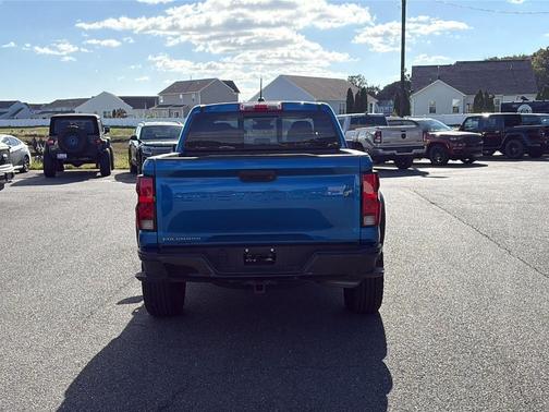 Glacier Blue Metallic 2023 Chevrolet Colorado Trail Boss
