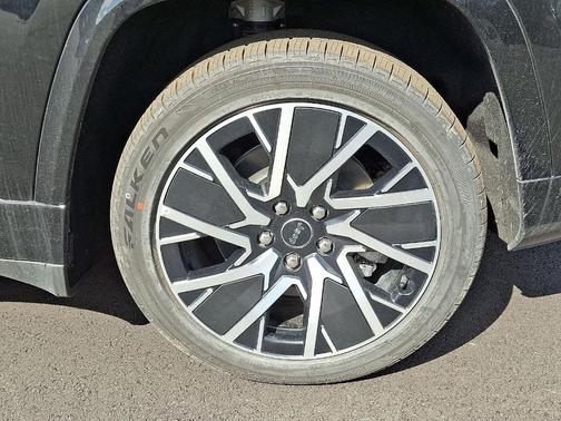 2025 Jeep Wagoneer S Limited