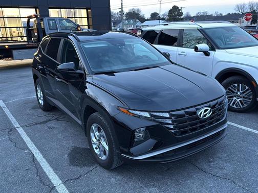 Phantom Black 2023 Hyundai TUCSON SEL