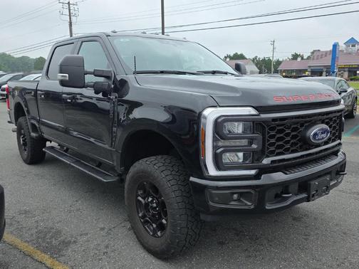 Agate Black 2024 Ford F-250 XL