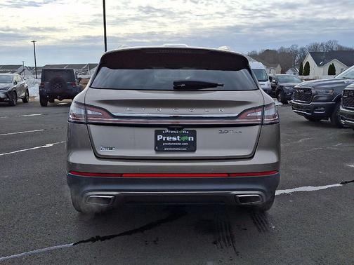 2020 Lincoln Nautilus Reserve