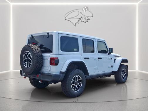 Bright White Clearcoat 2026 Jeep Wrangler Rubicon