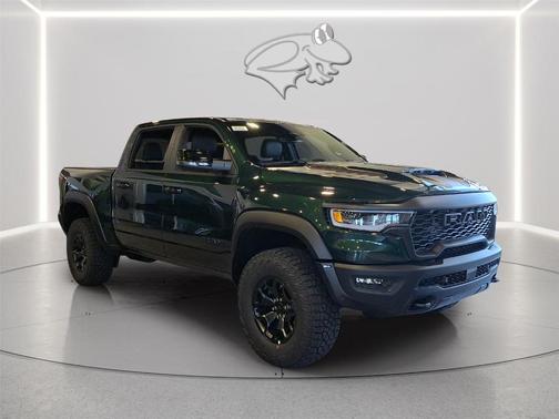 Serrano Red 2026 RAM 1500 RHO