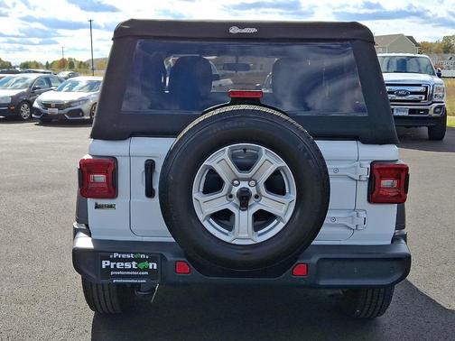 2021 Jeep Wrangler Sport