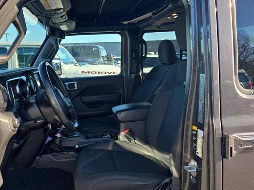 2022 Jeep Gladiator Sport