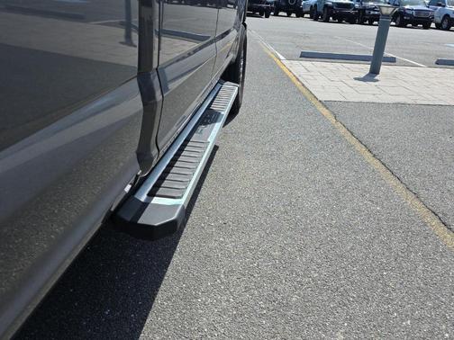 Carbonized Gray 2022 Ford F-350 XLT