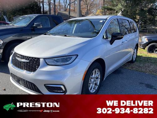 2024 Chrysler Pacifica Touring-L