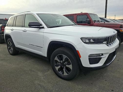 2022 Jeep Grand Cherokee 4xe Base