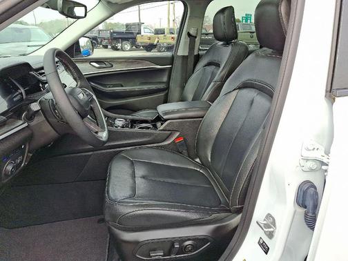 2022 Jeep Grand Cherokee 4xe Base