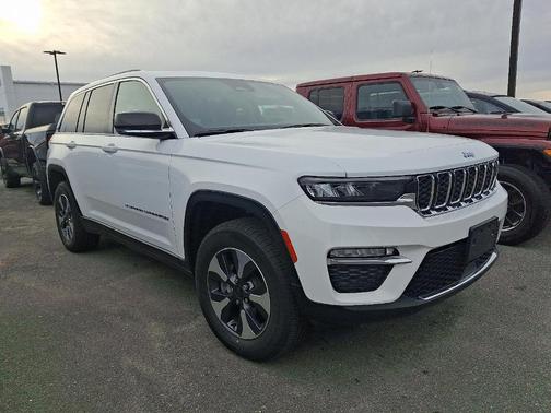 2022 Jeep Grand Cherokee 4xe Base