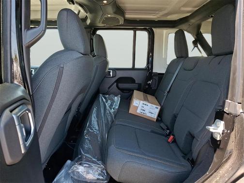 Black Clearcoat 2026 Jeep Wrangler Sport