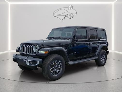 Black Clearcoat 2025 Jeep Wrangler Sahara