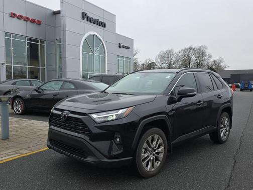 2024 Toyota RAV4 XLE Premium