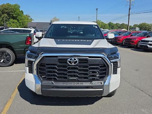 Ice 2025 Toyota Tundra SR5