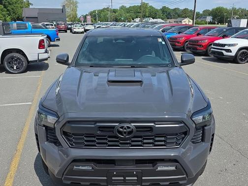 UNDERGROUND 2025 Toyota Tacoma TRD Sport