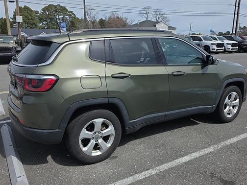 Olive Green Pearlcoat 2018 Jeep Compass Latitude