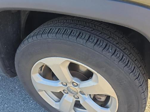 Olive Green Pearlcoat 2018 Jeep Compass Latitude