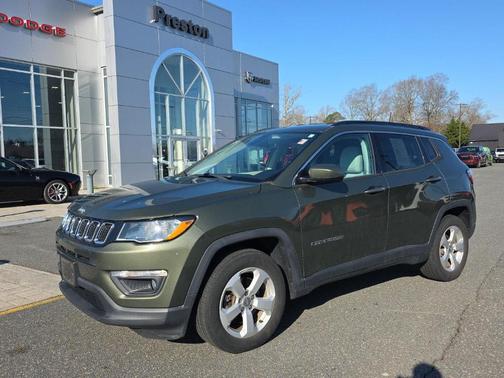Olive Green Pearlcoat 2018 Jeep Compass Latitude
