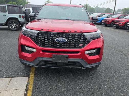 Rapid Red Metallic Tinted Clearcoat 2022 Ford Explorer ST