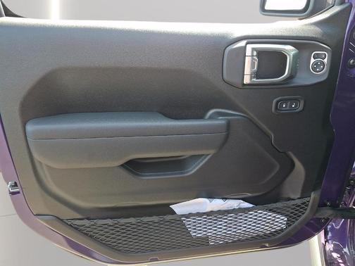 REIGN 2026 Jeep Gladiator Mojave