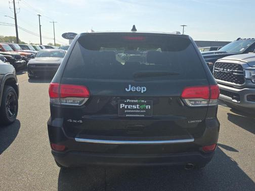 Black Forest Green Pearlcoat 2015 Jeep Grand Cherokee Limited