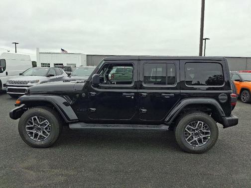 2025 Jeep Wrangler Sahara