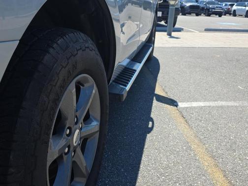 Iconic Silver 2021 Ford Expedition XLT