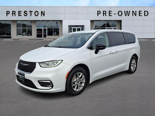 2024 Chrysler Pacifica Touring-L