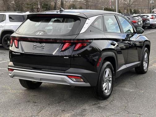 2025 Hyundai TUCSON SE