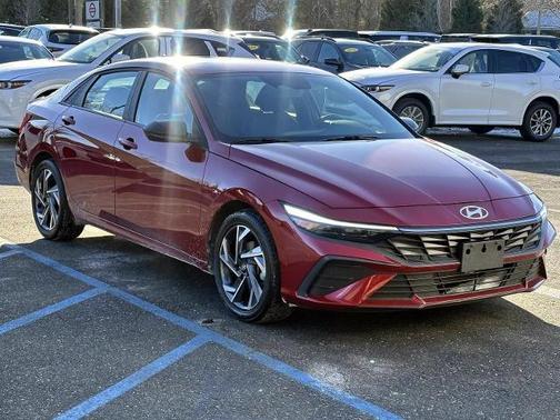 2025 Hyundai ELANTRA SEL Sport