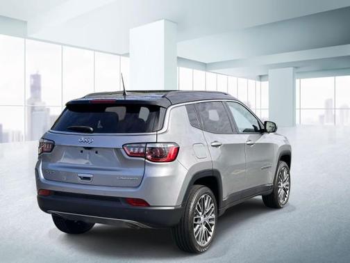 Billet Silver Metallic Clearcoat 2023 Jeep Compass Limited