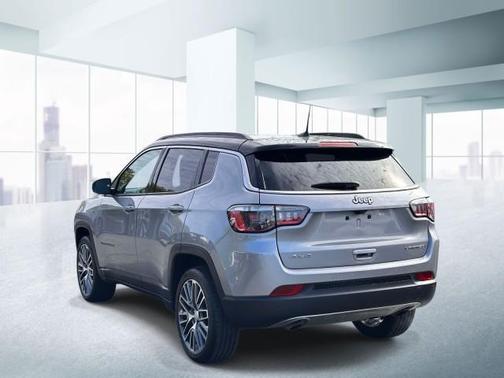 Billet Silver Metallic Clearcoat 2023 Jeep Compass Limited