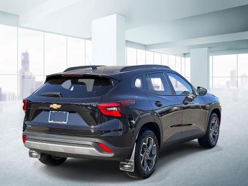 Mosaic Black Metallic 2026 Chevrolet Trax LT
