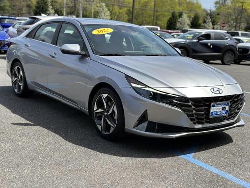 2022 Hyundai ELANTRA SEL