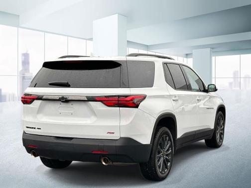 Summit White 2023 Chevrolet Traverse RS