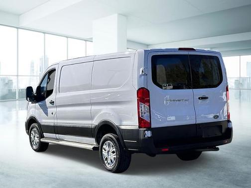 2023 Ford Transit-250 
