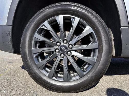 Sterling Gray Metallic 2023 Chevrolet Traverse RS
